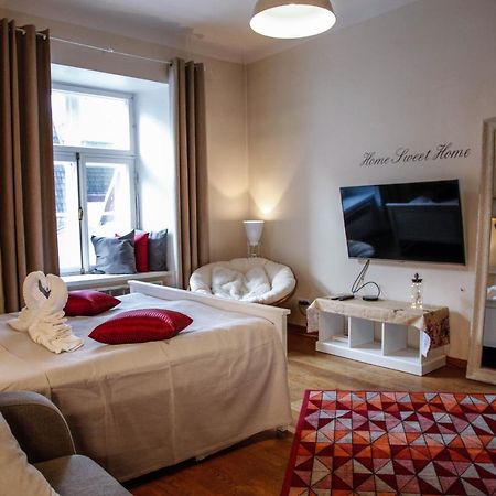 Dream Stay - Cosy Old Town Studio Near Main Square Tallinn Buitenkant foto