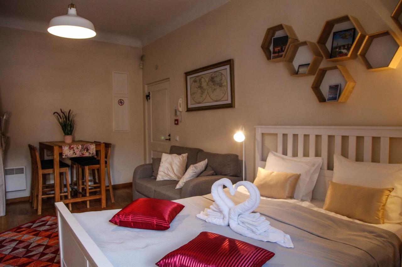 Dream Stay - Cosy Old Town Studio Near Main Square Tallinn Buitenkant foto